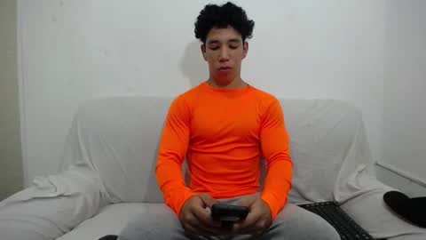 Snapshot of ethan_noir chatting on 02/19/25, 06:43 Ethan Noir online show from 02/19/25, 06:43