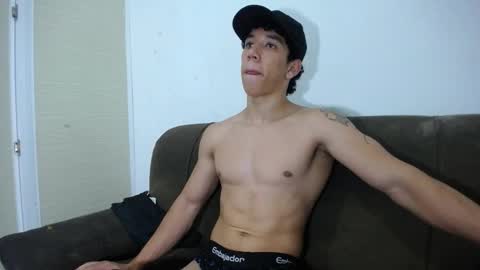 Snapshot of ethan_noir chatting on 03/01/25, 09:26 Ethan Noir online show from 03/01/25, 09:26