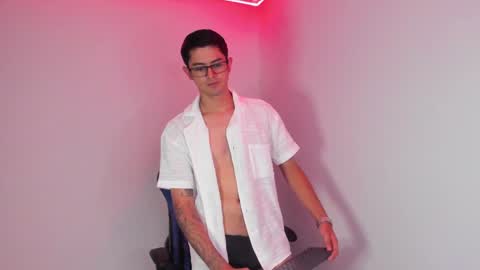 ETHAN SAI online show from 01/11/25, 06:33