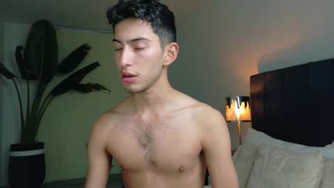 Snapshot of ethan_skiny_ chatting on 11/04/25, 05:50 Joan online show from 11/04/25, 05:50