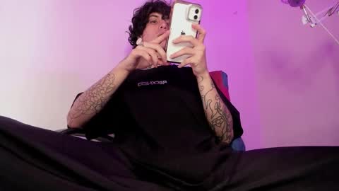 Ethan sykes online show from 10/30/25, 05:57