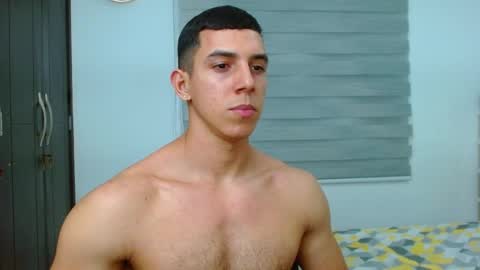 Snapshot of ethan_wright_ chatting on 11/25/25, 02:33 ethan_wright_ online show from 11/25/25, 02:33