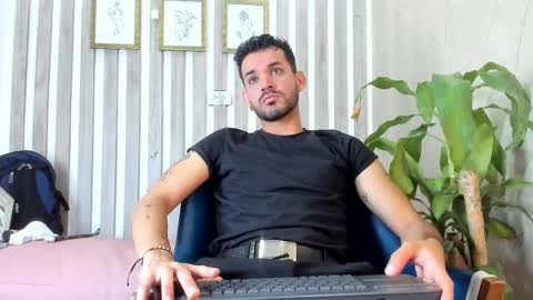 Snapshot of ethangrey_ chatting on 09/15/25, 11:21 Ethan Grey online show from 09/15/25, 11:21