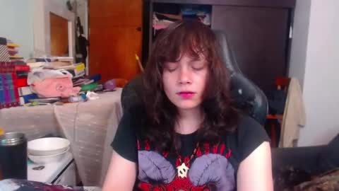 Snapshot of ethereal_thom chatting on 09/24/25, 02:04 ethereal_thom online show from 09/24/25, 02:04