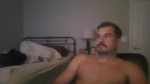 Snapshot of etim33 chatting on 10/01/25, 06:47 etim33 online show from 10/01/25, 06:47