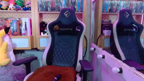 Ennik online show from 09/26/25, 08:24