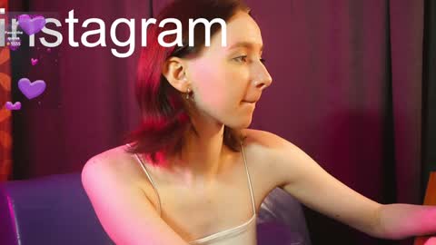 Snapshot of euphoria_girls chatting on 12/15/24, 06:04 check about me online show from 12/15/24, 06:04