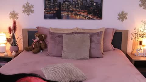 Snapshot of eva__si chatting on 01/12/25, 11:07 Eva online show from 01/12/25, 11:07