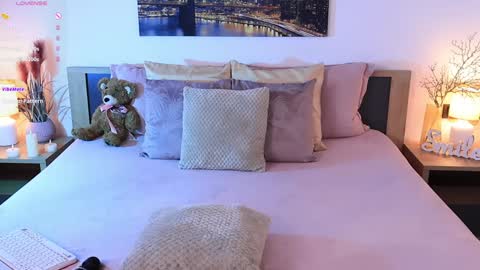 Snapshot of eva__si chatting on 01/26/25, 11:28 Eva online show from 01/26/25, 11:28