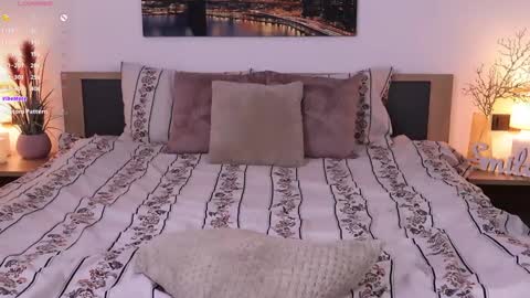 Snapshot of eva__si chatting on 02/20/25, 08:28 Eva online show from 02/20/25, 08:28