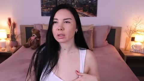 Snapshot of eva__si chatting on 03/09/25, 06:17 Eva online show from 03/09/25, 06:17