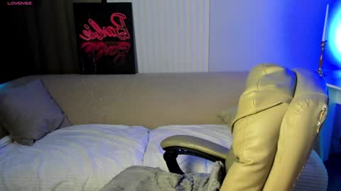 Eva online show from 01/25/25, 07:17