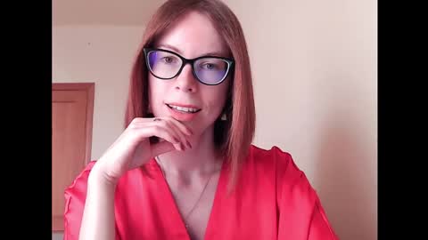 Snapshot of eva_cutesmile chatting on 09/24/25, 12:08 Eva online show from 09/24/25, 12:08