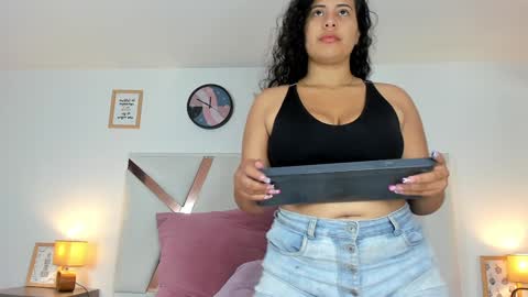 EVA DAEMON  online show from 01/20/25, 11:35