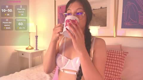 Snapshot of eva_depp chatting on 03/04/25, 01:28 Evaa Depp online show from 03/04/25, 01:28