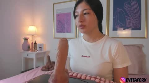 Snapshot of eva_depp chatting on 09/24/25, 01:14 Evaa Depp online show from 09/24/25, 01:14