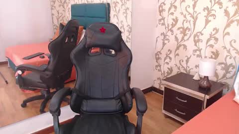 Eva Dumont online show from 02/18/25, 01:33