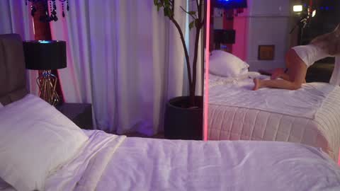 Eva online show from 10/19/25, 01:45