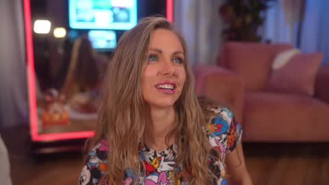 Eva online show from 11/06/25, 07:37