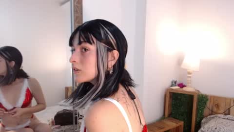 Snapshot of eva_halsey chatting on 12/06/24, 07:45 E V A online show from 12/06/24, 07:45