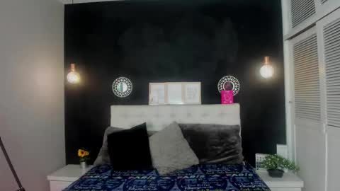 eva_hot_1 online show from 10/20/25, 01:00