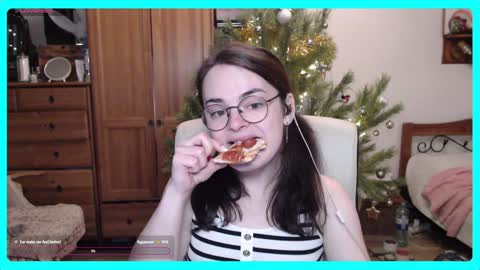 Snapshot of eva_katt chatting on 12/29/24, 11:07 Gamer Katt online show from 12/29/24, 11:07