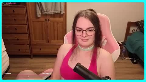 Snapshot of eva_katt chatting on 10/08/25, 10:07 Gamer Katt online show from 10/08/25, 10:07