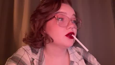 eva_kittenn online show from 11/13/25, 04:06