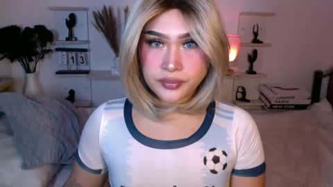 Snapshot of eva_mazikeen69 chatting on 11/13/25, 08:41 Queen Eva Mazikeen online show from 11/13/25, 08:41