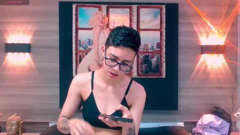 Eva cute online show from 10/18/25, 12:06