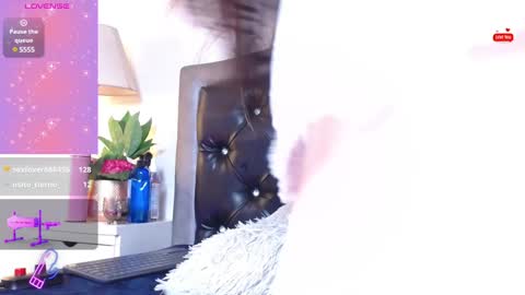 Snapshot of eva_notty_ chatting on 01/14/25, 04:18 Eva Notty online show from 01/14/25, 04:18