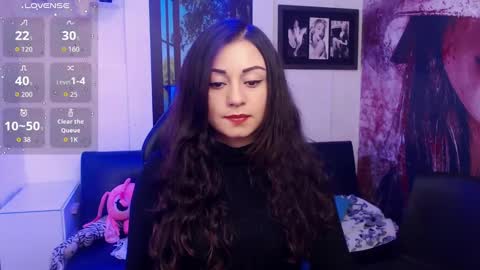 Snapshot of eva_rosell chatting on 09/19/25, 02:51 Eva online show from 09/19/25, 02:51