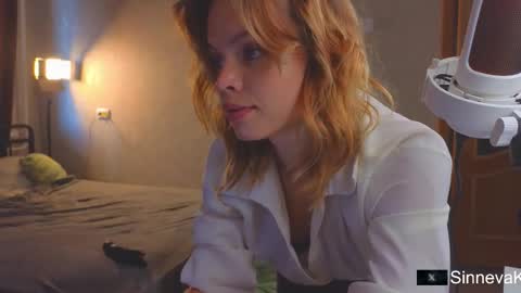 Snapshot of eva_sinn chatting on 09/11/25, 09:42 Hi there i am Eva and i wish create a nice community with you so join my Ticket Show for more pleasure online show from 09/11/25, 09:42