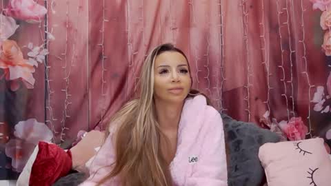 Snapshot of eva_sweetyx chatting on 11/07/25, 03:23 Eva online show from 11/07/25, 03:23