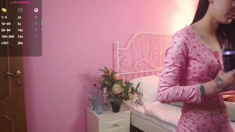 Snapshot of eva_vibe chatting on 10/12/25, 07:51 eva_vibe online show from 10/12/25, 07:51