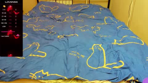 Snapshot of eva_zero chatting on 10/13/25, 09:20 Eva online show from 10/13/25, 09:20