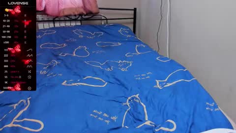 Snapshot of eva_zero chatting on 10/22/25, 11:43 Eva online show from 10/22/25, 11:43