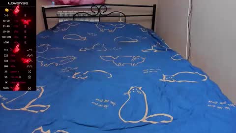 Snapshot of eva_zero chatting on 10/26/25, 12:44 Eva online show from 10/26/25, 12:44