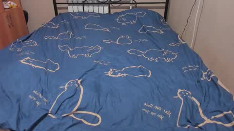 Snapshot of eva_zero chatting on 11/20/25, 02:50 Eva online show from 11/20/25, 02:50