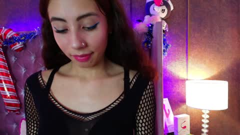 Snapshot of evaa_cloee chatting on 12/23/24, 03:07 EVA CLOEE online show from 12/23/24, 03:07