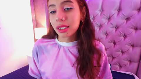 Snapshot of evaa_cloee chatting on 02/25/25, 06:36 EVA CLOEE online show from 02/25/25, 06:36