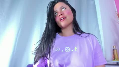 Snapshot of evaa_greey chatting on 03/05/25, 11:49 Eva Grey online show from 03/05/25, 11:49