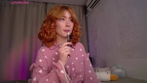 Eva online show from 10/31/25, 01:06