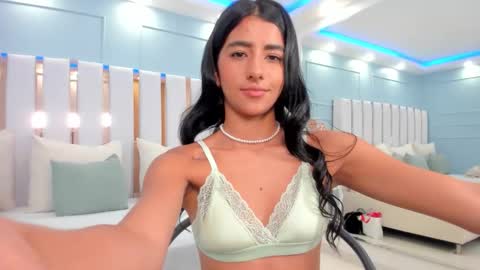 Eva online show from 10/17/25, 09:17