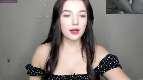 Snapshot of evaamillerr chatting on 12/11/24, 10:16 Eva online show from 12/11/24, 10:16