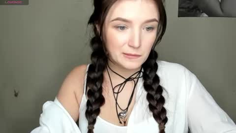 Snapshot of evaamillerr chatting on 12/16/24, 02:49 Eva online show from 12/16/24, 02:49