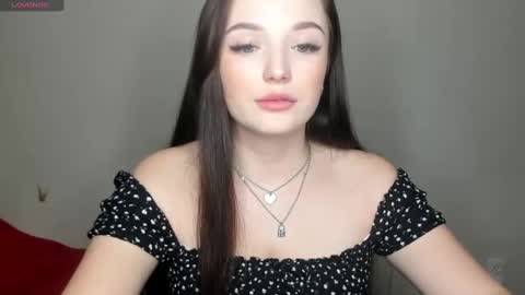 Snapshot of evaamillerr chatting on 01/24/25, 11:02 Eva online show from 01/24/25, 11:02