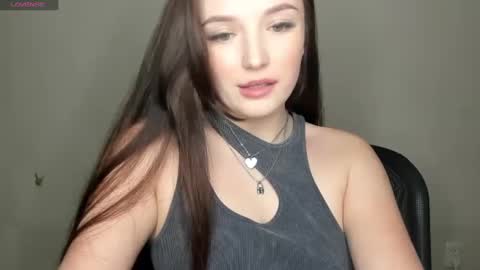 Snapshot of evaamillerr chatting on 01/28/25, 01:49 Eva online show from 01/28/25, 01:49