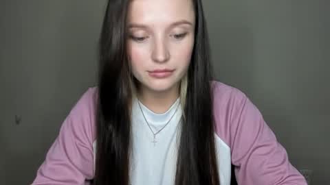 Snapshot of evaamillerr chatting on 09/28/25, 07:08 Eva online show from 09/28/25, 07:08