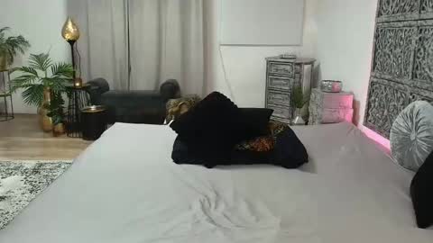 Snapshot of evabarbi chatting on 12/16/24, 11:39 evabarbi online show from 12/16/24, 11:39